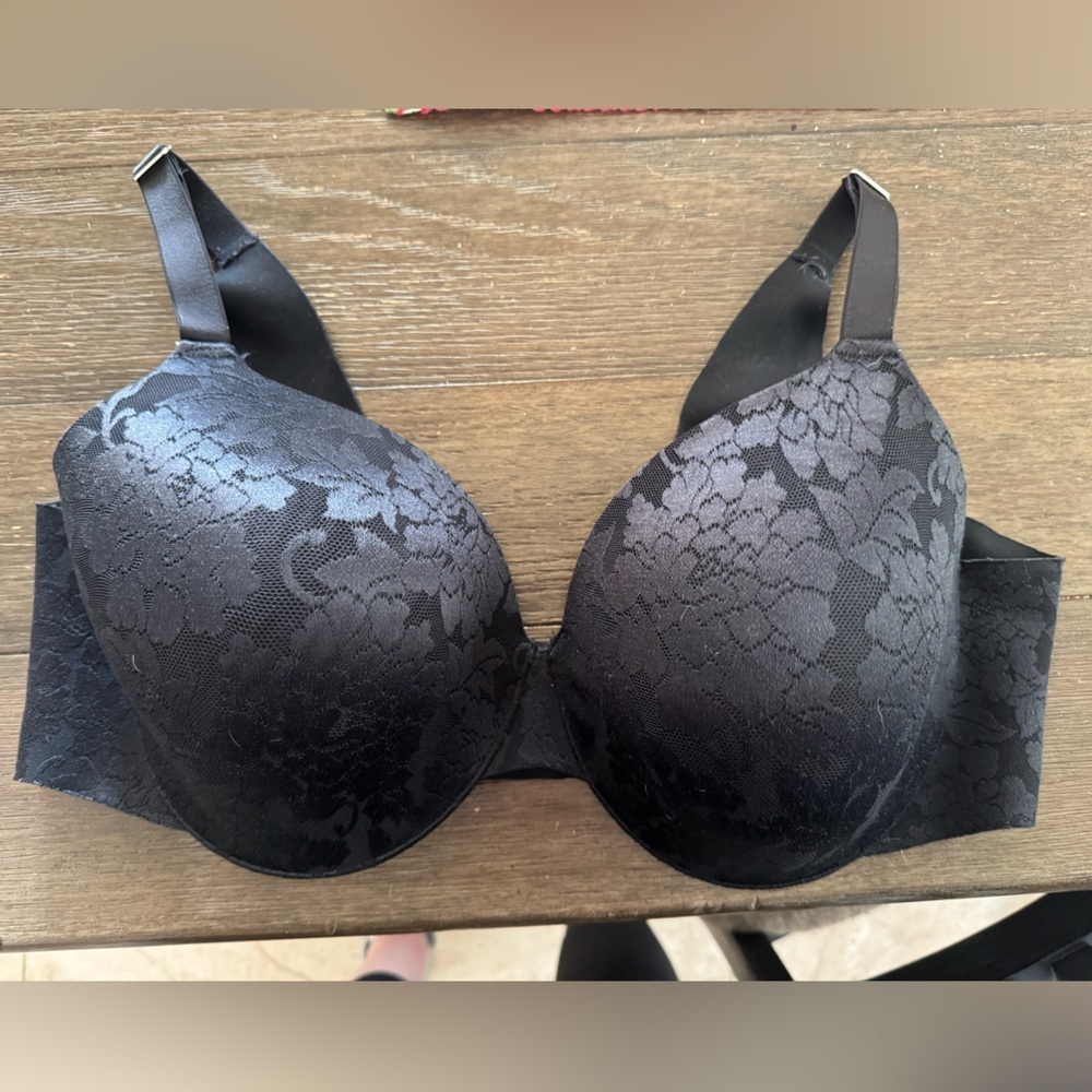 Soma 42D Vanishing Back full Coverage lack Elegant Black Floral Lace Bra